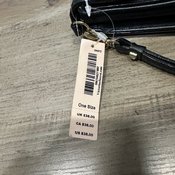 NWT Victorias Secret Wristlet Wallet Black w/ Gold Studs - Picture 11 of 11